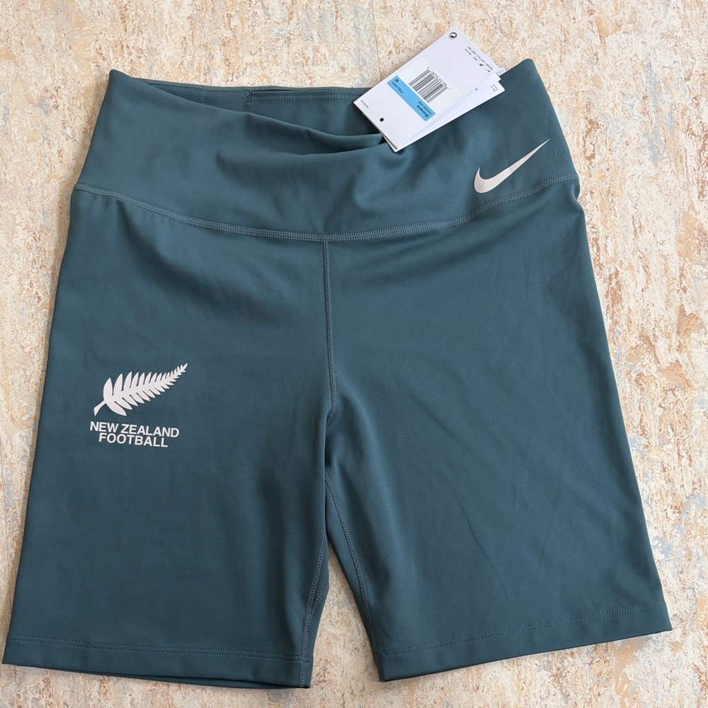 NWT Nike 7” Teal Bike Shorts